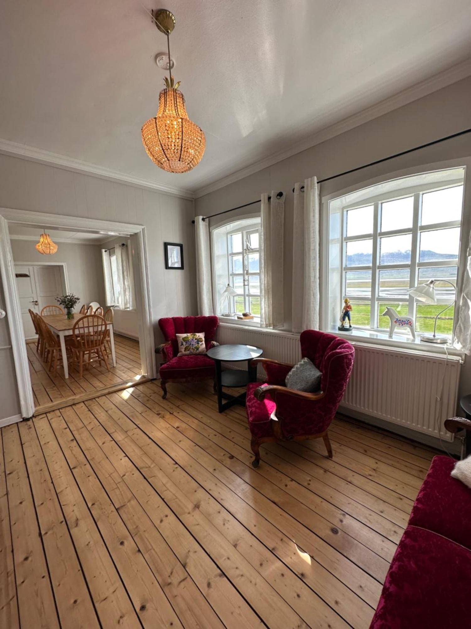 Helluland Guesthouse Saudarkrokur 외부 사진